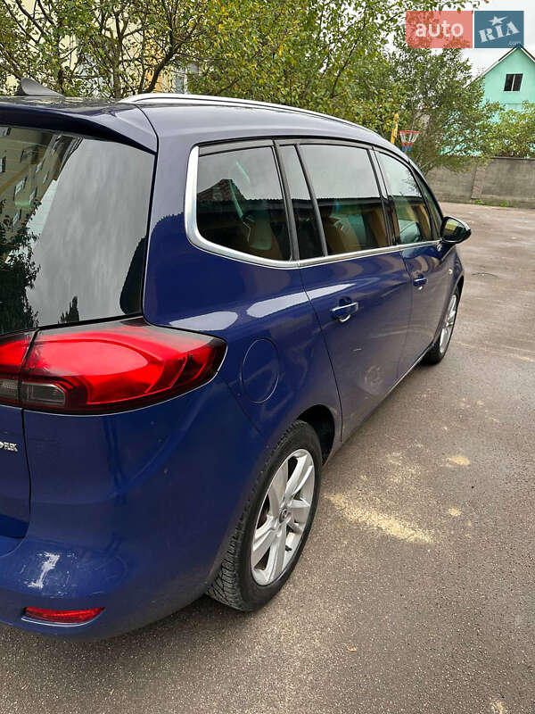 Мінівен Opel Zafira Tourer 2013 в Рівному