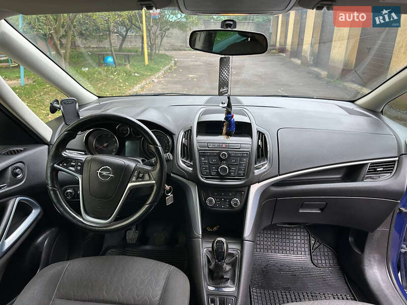 Мінівен Opel Zafira Tourer 2013 в Рівному