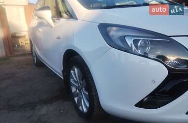 Мінівен Opel Zafira Tourer 2016 в 