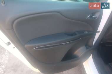 Мінівен Opel Zafira Tourer 2016 в 