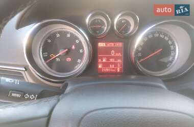 Мінівен Opel Zafira Tourer 2016 в 