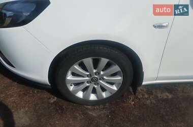 Мінівен Opel Zafira Tourer 2016 в 