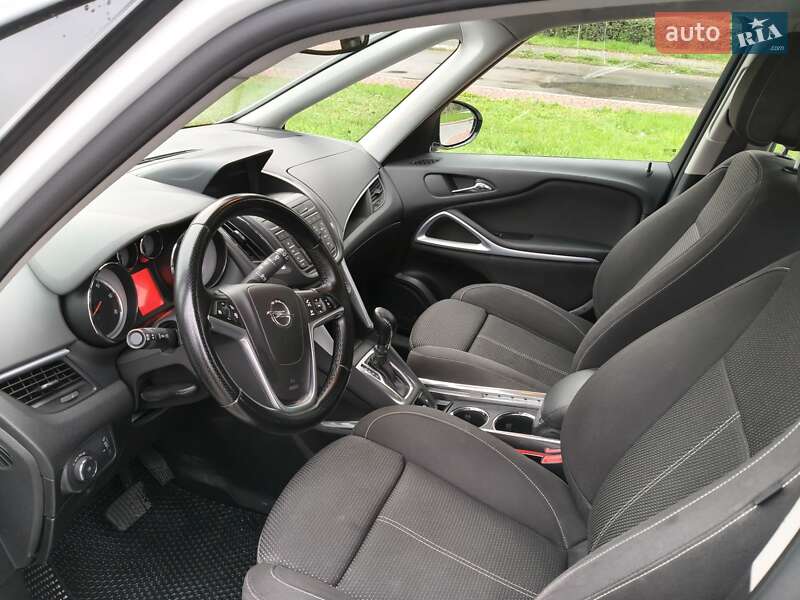 Минивэн Opel Zafira Tourer 2014 в Луцке