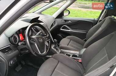 Минивэн Opel Zafira Tourer 2014 в 