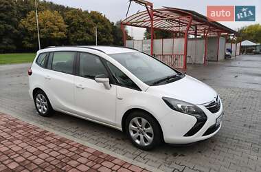 Минивэн Opel Zafira Tourer 2014 в 