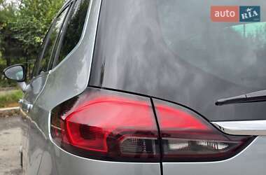 Минивэн Opel Zafira Tourer 2015 в 