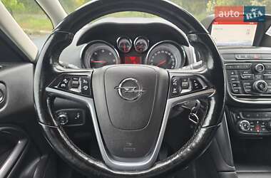 Минивэн Opel Zafira Tourer 2015 в 