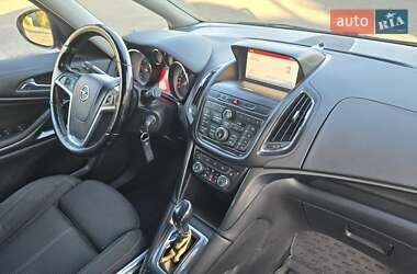 Минивэн Opel Zafira Tourer 2015 в 