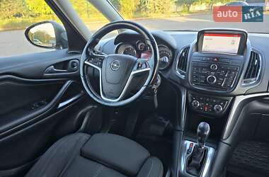 Минивэн Opel Zafira Tourer 2015 в 