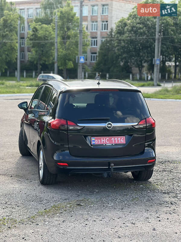Минивэн Opel Zafira Tourer 2013 в Ровно