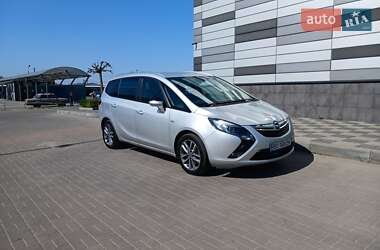 Мінівен Opel Zafira Tourer 2015 в  фото 9 Мінівен Opel Zafira Tourer 2015 в