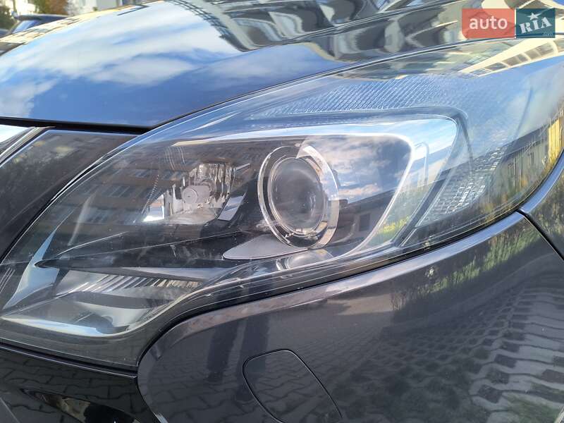 Мінівен Opel Zafira Tourer 2013 в Рівному фото 8 Мінівен Opel Zafira Tourer 2013 в Рівному
