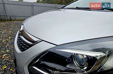 Минивэн Opel Zafira Tourer 2013 в 