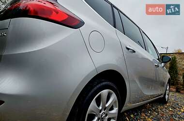Минивэн Opel Zafira Tourer 2013 в 