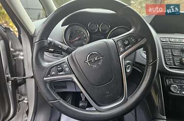Минивэн Opel Zafira Tourer 2013 в 