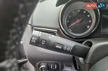 Минивэн Opel Zafira Tourer 2013 в 