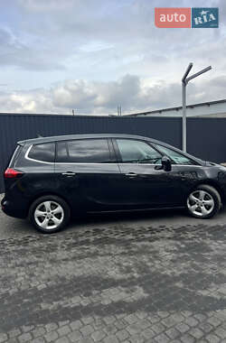 Минивэн Opel Zafira Tourer 2013 в 