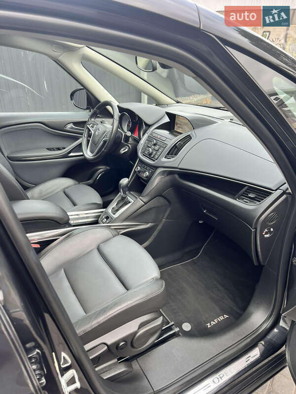 Минивэн Opel Zafira Tourer 2013 в Днепре фото 48 Минивэн Opel Zafira Tourer 2013 в Днепре