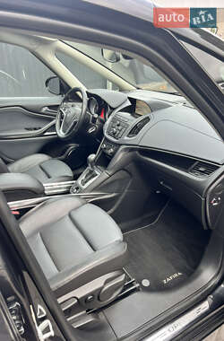 Минивэн Opel Zafira Tourer 2013 в 