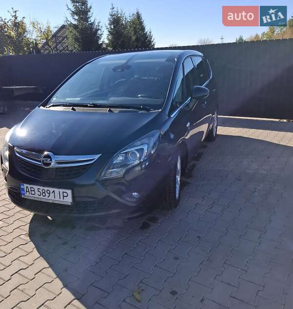 Мінівен Opel Zafira Tourer 2014 в Тернополі
