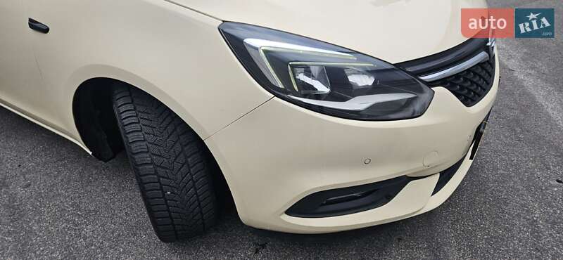Минивэн Opel Zafira Tourer 2017 в Киеве