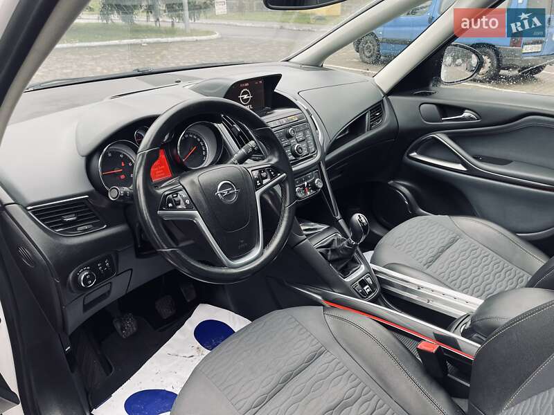 Мінівен Opel Zafira Tourer 2012 в Луцьку фото 32 Мінівен Opel Zafira Tourer 2012 в Луцьку