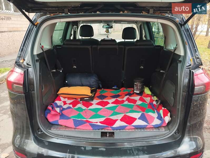 Минивэн Opel Zafira Tourer 2012 в Кривом Роге
