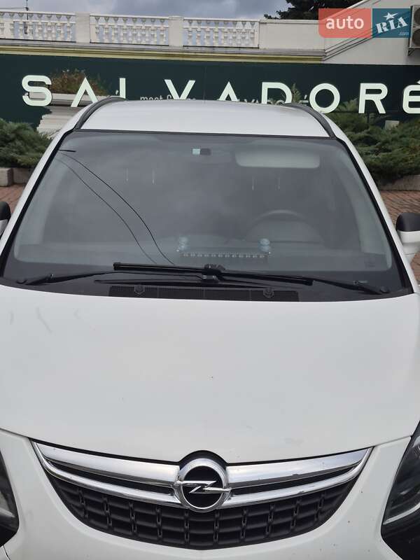 Мінівен Opel Zafira Tourer 2016 в Києві фото 18 Мінівен Opel Zafira Tourer 2016 в Києві