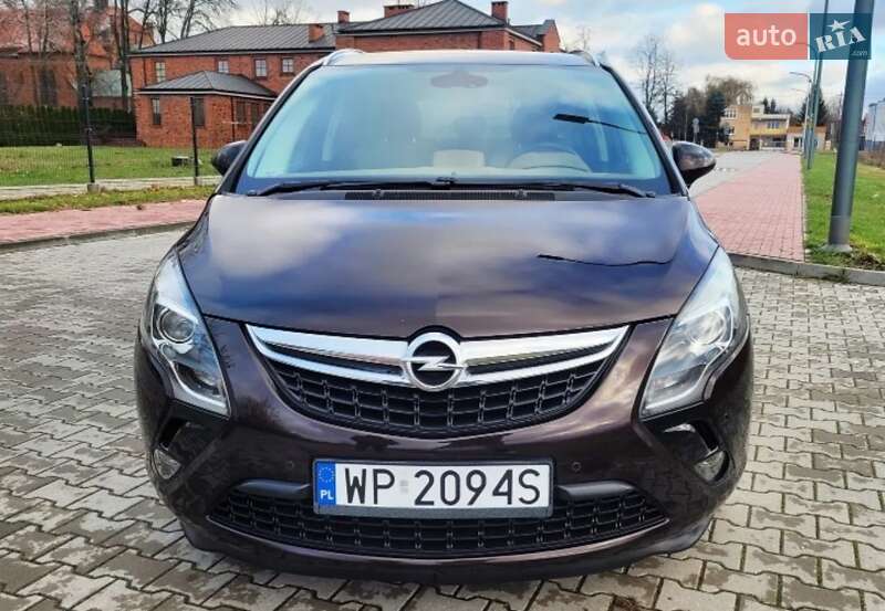 Минивэн Opel Zafira Tourer 2012 в Полтаве фото 10 Минивэн Opel Zafira Tourer 2012 в Полтаве