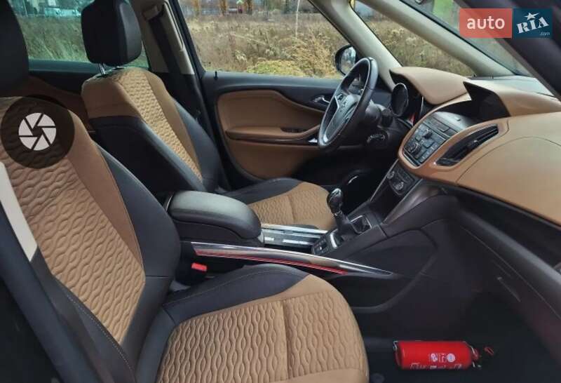 Минивэн Opel Zafira Tourer 2012 в Полтаве фото 12 Минивэн Opel Zafira Tourer 2012 в Полтаве