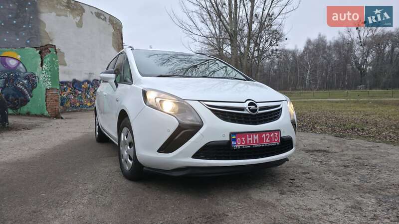 Минивэн Opel Zafira Tourer 2013 в Сумах фото 36 Минивэн Opel Zafira Tourer 2013 в Сумах