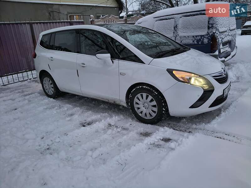 Мінівен Opel Zafira Tourer 2015 в Лубнах