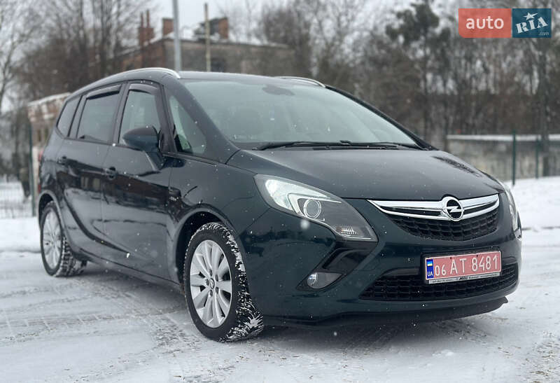 Мінівен Opel Zafira Tourer 2015 в Житомирі