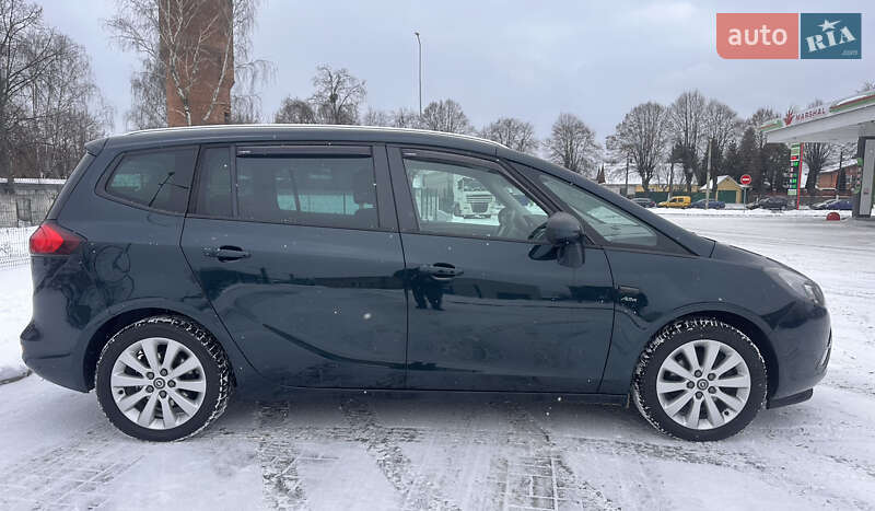 Мінівен Opel Zafira Tourer 2015 в Житомирі