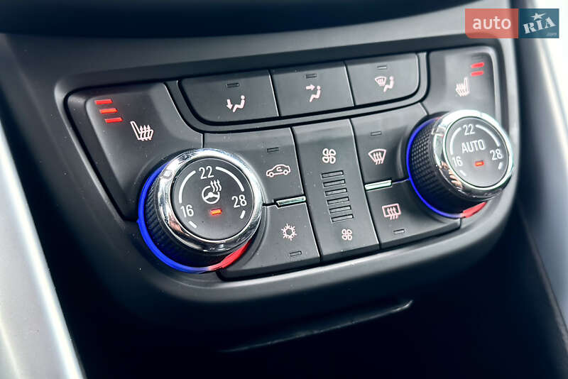 Мінівен Opel Zafira Tourer 2015 в Житомирі