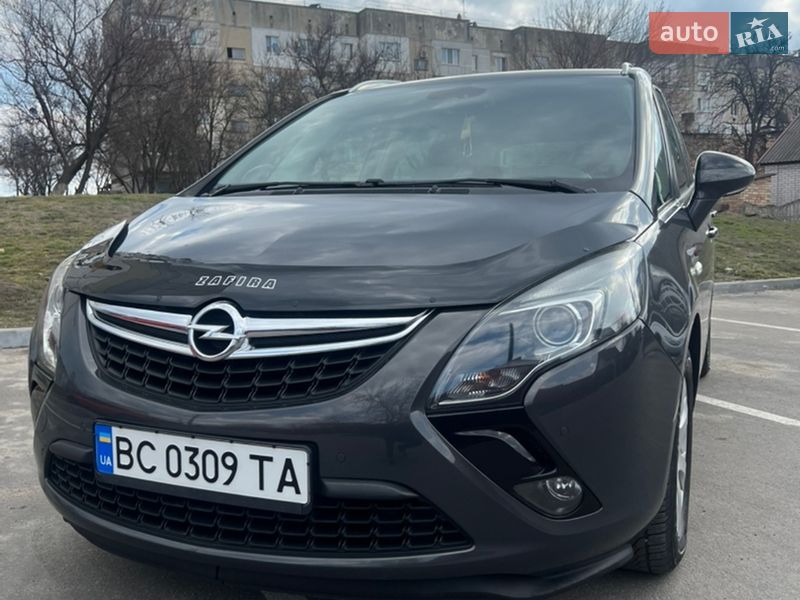 Opel Zafira Tourer 2015