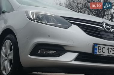 Минивэн Opel Zafira Tourer 2018 в Стрые