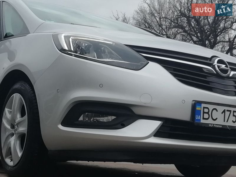 Минивэн Opel Zafira Tourer 2018 в Стрые