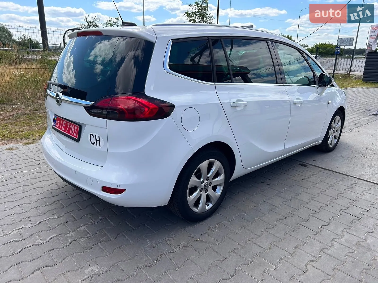 2017 Opel Zafira - мініатюра 10