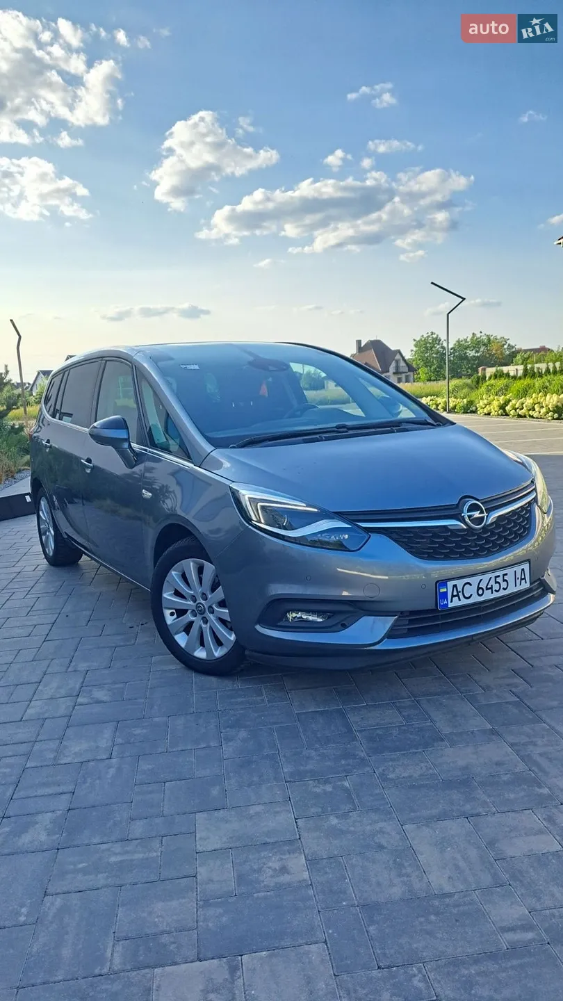 2017 Opel Zafira - фото 1