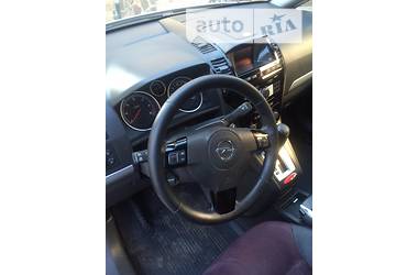 Универсал Opel Zafira 2010 в Самборе