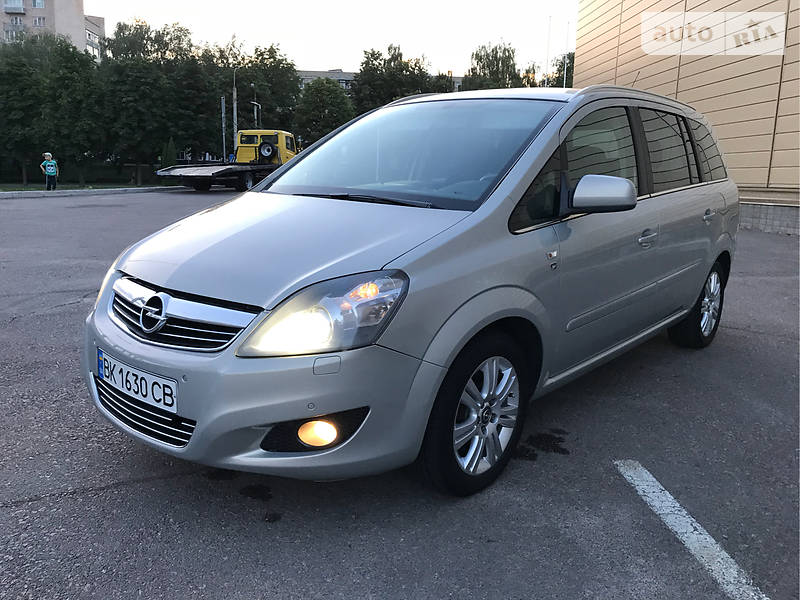 Универсал opel zafira