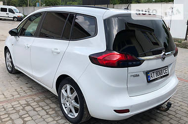 Универсал Opel Zafira 2012 в Бережанах