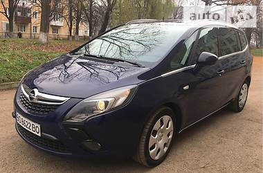 Мінівен Opel Zafira 2013 в Дрогобичі