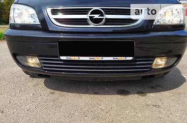 Мінівен Opel Zafira 2004 в Переяславі