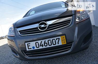 Минивэн Opel Zafira 2013 в Дрогобыче