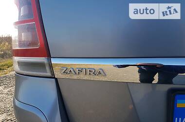 Минивэн Opel Zafira 2009 в Дрогобыче