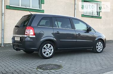 Минивэн Opel Zafira 2010 в Стрые