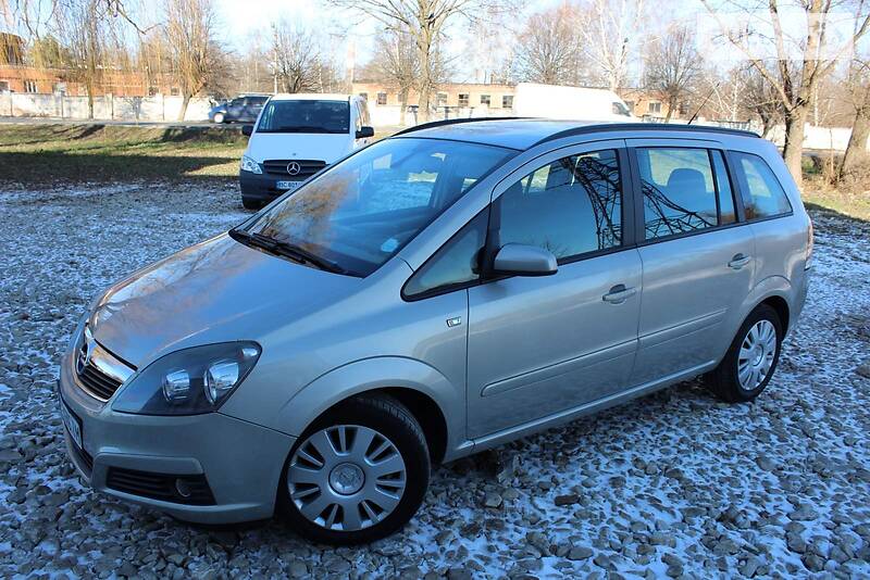 Минивэн Opel Zafira 2008 в Дрогобыче