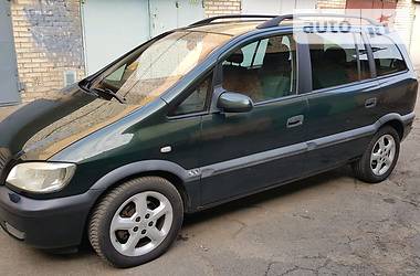 Мінівен Opel Zafira 2001 в Києві